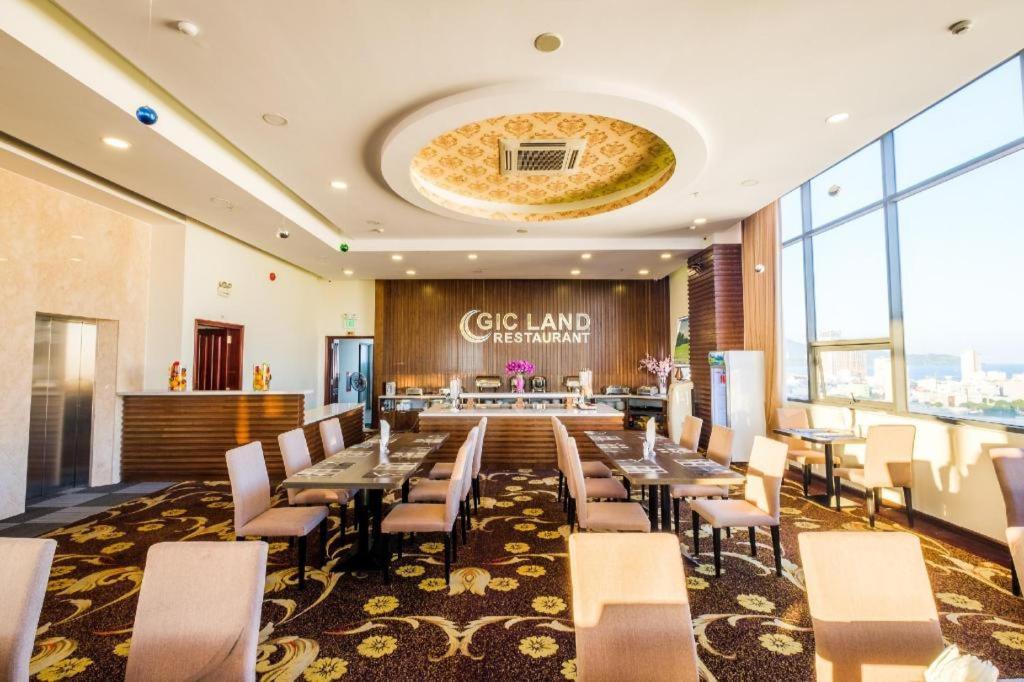 Gic Land Hotel Da Nang Buitenkant foto