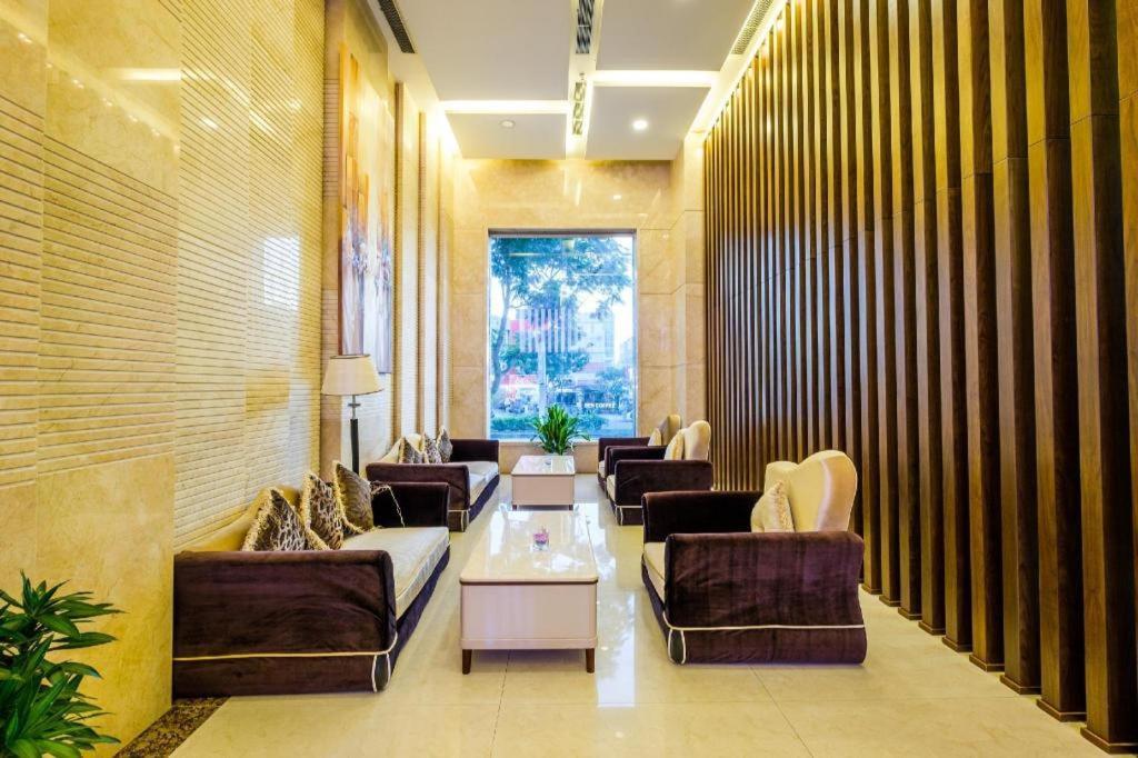 Gic Land Hotel Da Nang Buitenkant foto