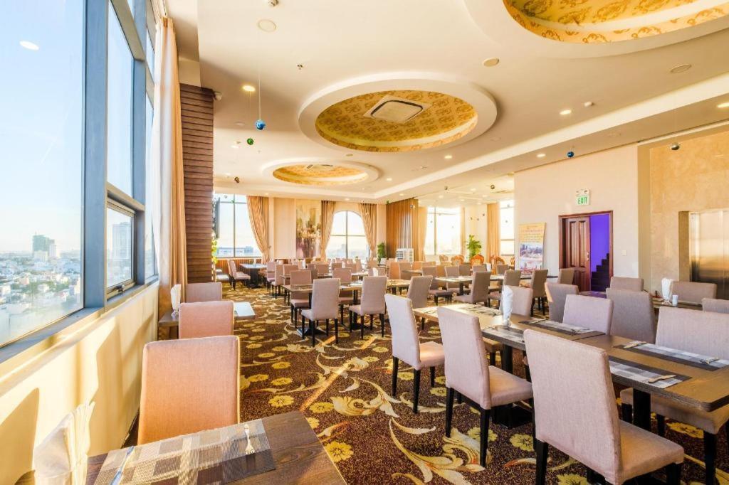 Gic Land Hotel Da Nang Buitenkant foto