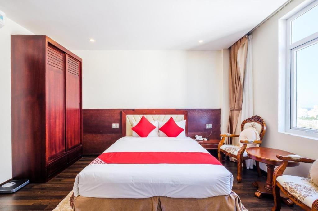 Gic Land Hotel Da Nang Buitenkant foto