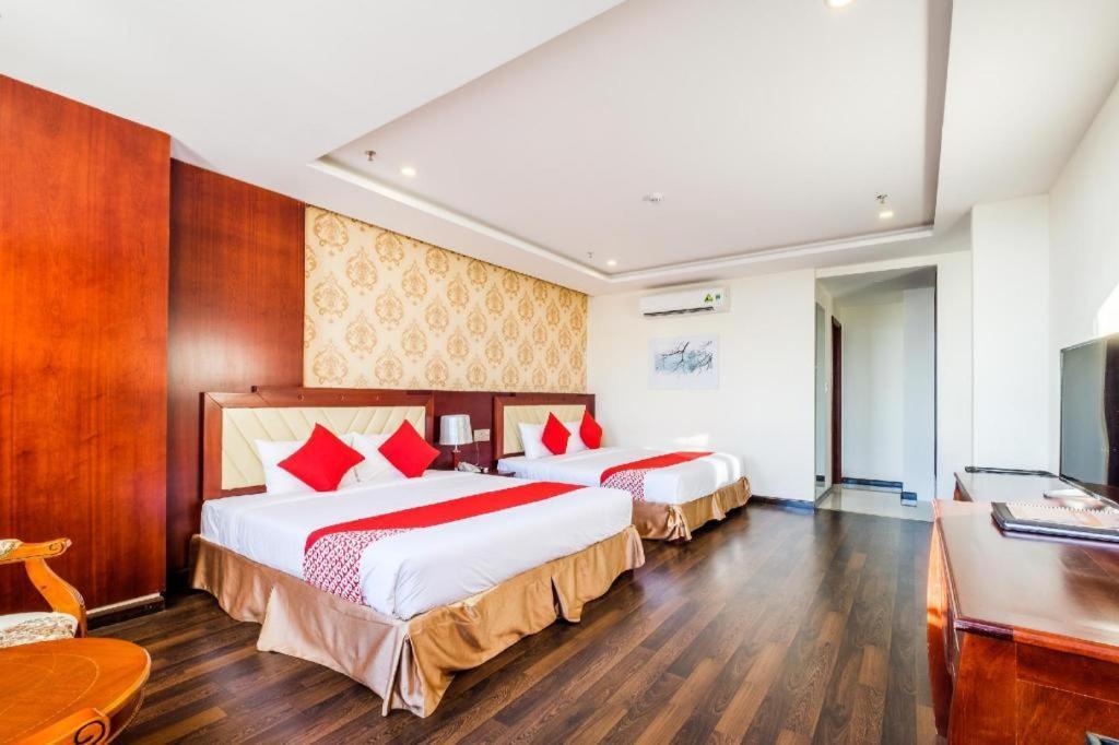 Gic Land Hotel Da Nang Buitenkant foto