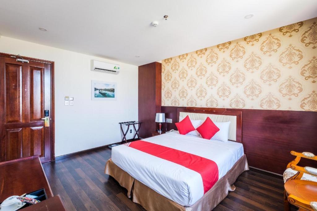 Gic Land Hotel Da Nang Buitenkant foto