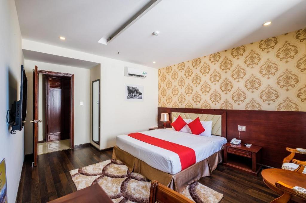 Gic Land Hotel Da Nang Buitenkant foto